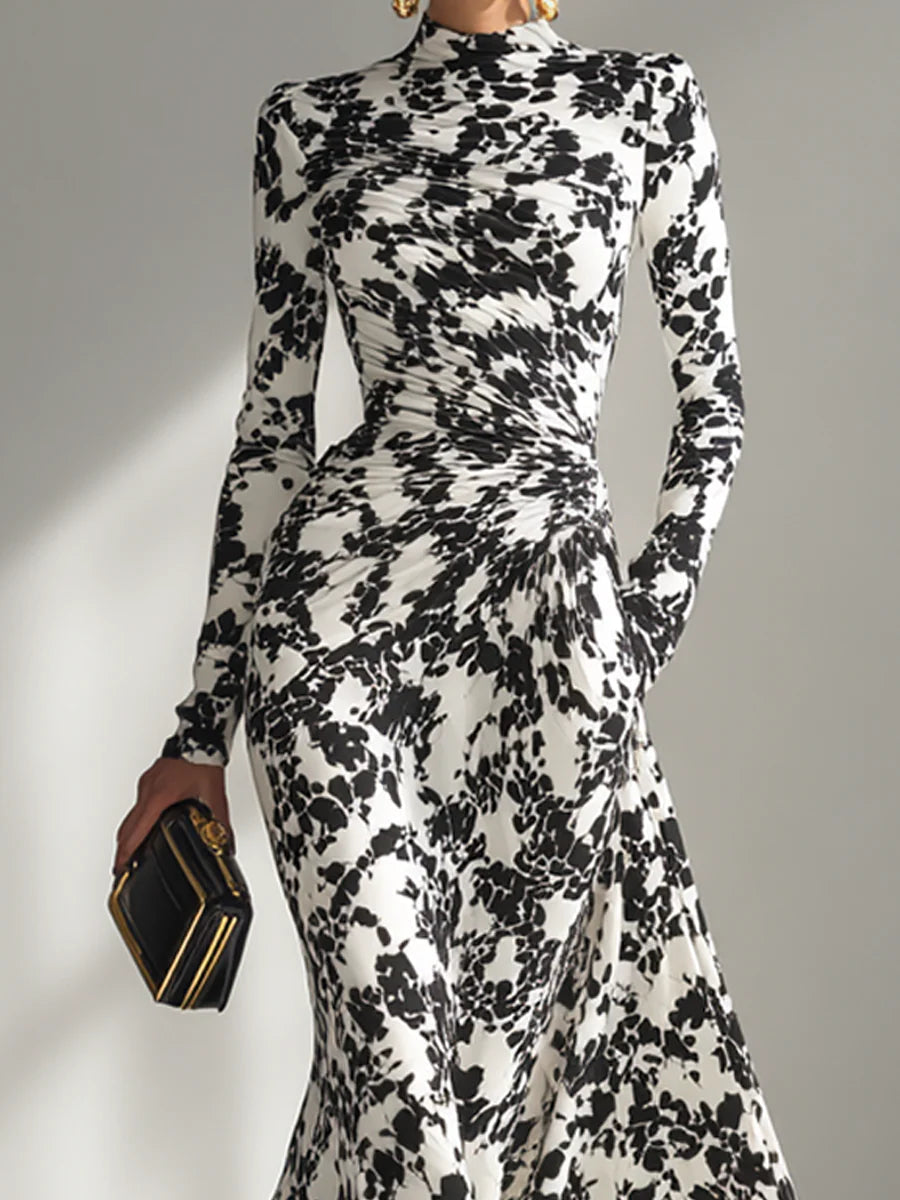 WILLA | PATTERNED STRETCH WRAP DRESS