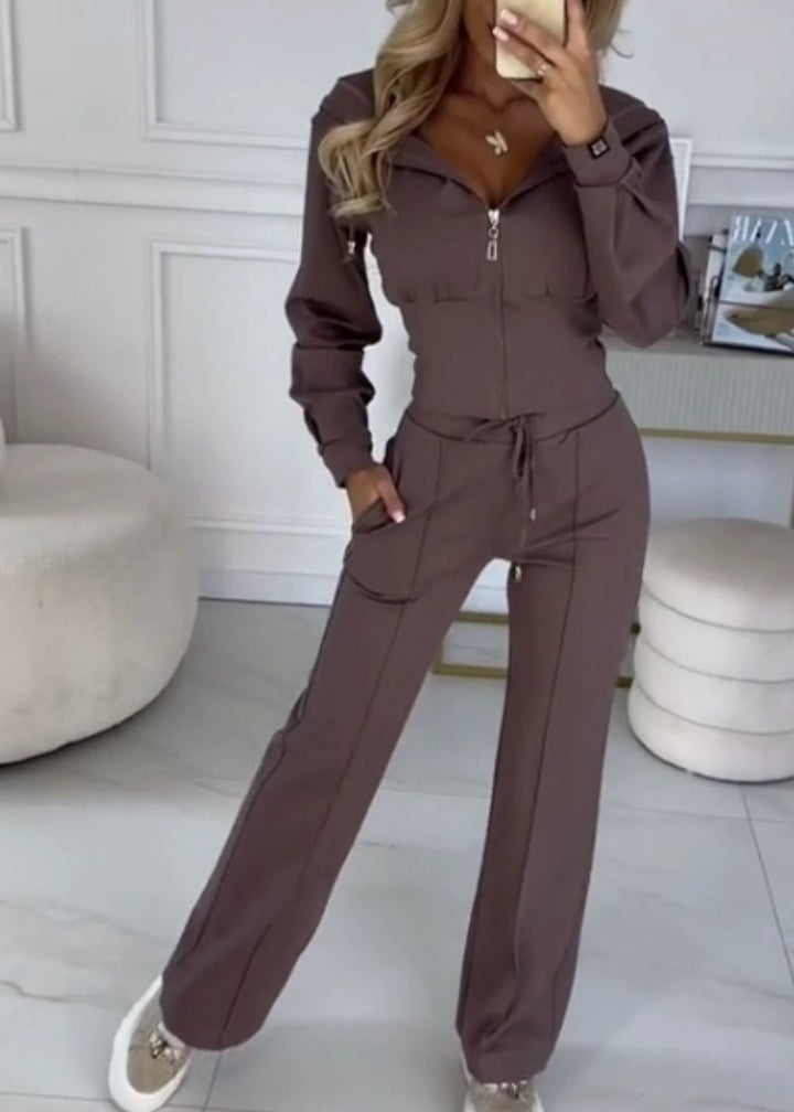 MABEL | ELEGANT AND COMFORTABLE TRACKSUIT