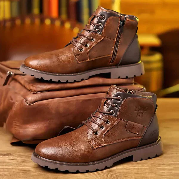 SIMON | DURABLE LACE-UP BOOTS